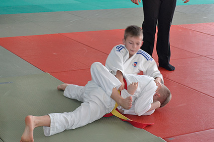 Worek medali małych judoków i judoczek Millenium Rzeszów